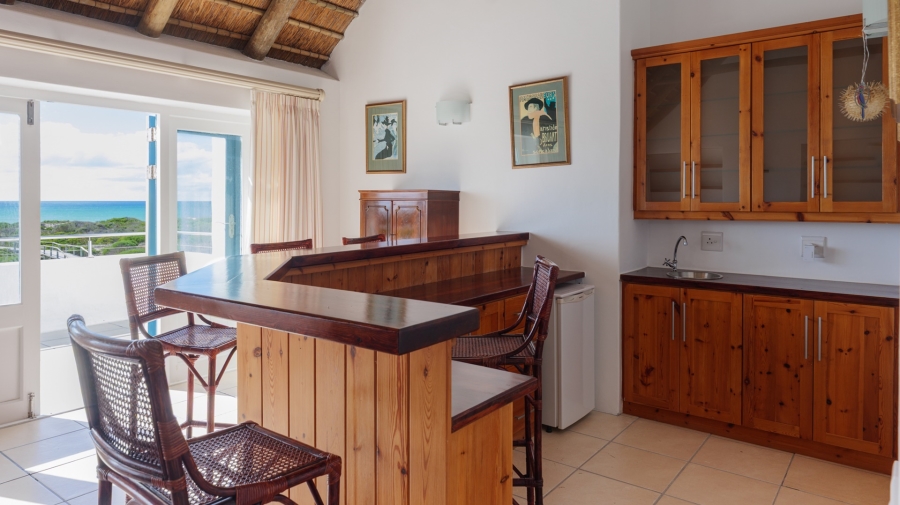 5 Bedroom Property for Sale in Struisbaai Western Cape